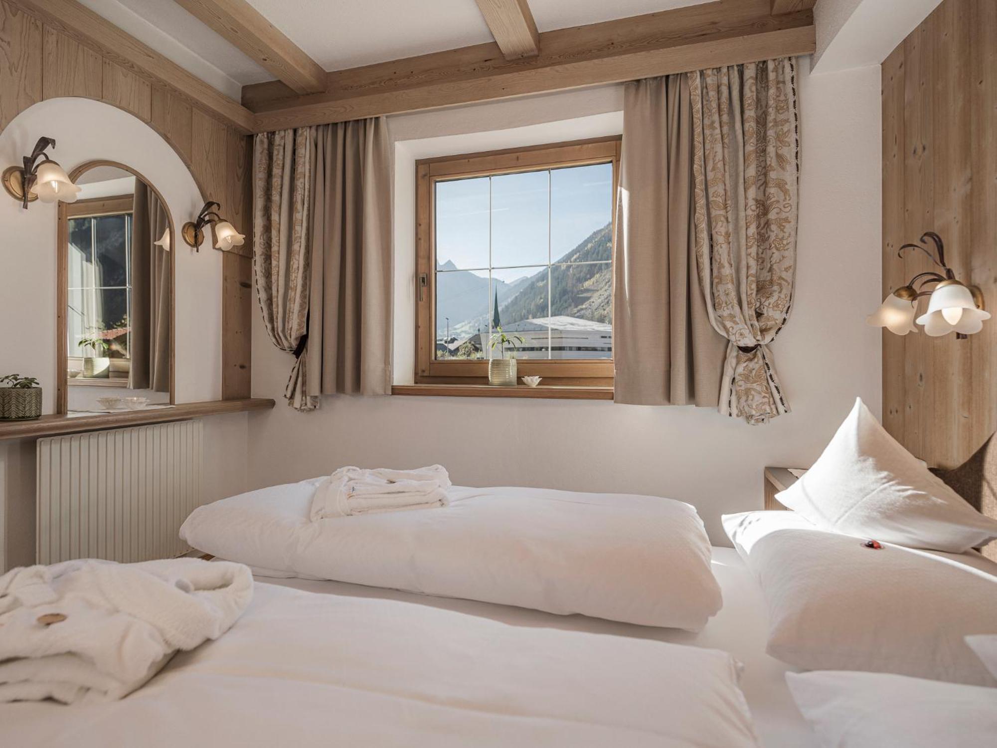 Apparthotel "Landhaus Veronika" Mayrhofen Esterno foto